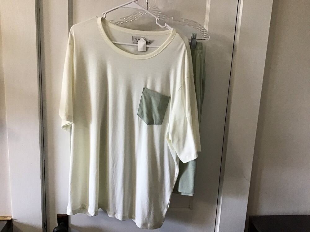 NWOT Thread Wave Cream and Green Shorts and Tee Pajama Set Large